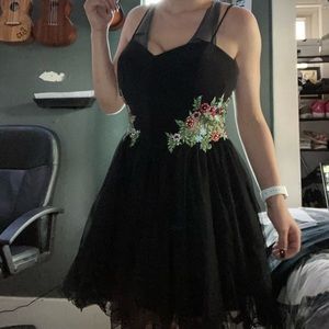 HOMECOMING OR PROM DRESS